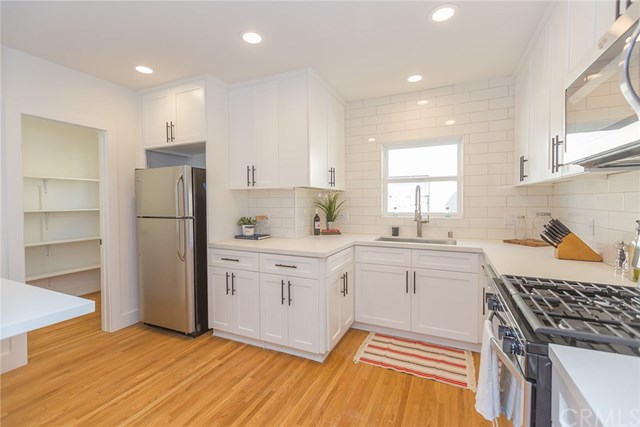 333 W Spazier Ave