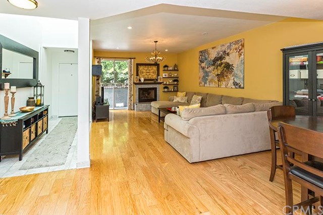 For Sale: 4711 Colfax Ave #11 North Hollywood, CA 91602