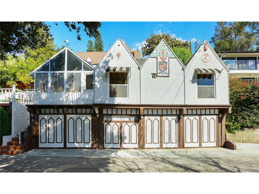 1318 N Crescent Hts #108