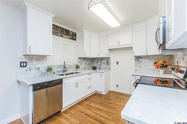 For Sale: 5232 Corteen Pl #11 Valley Village, CA 91607