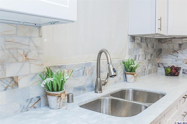 For Sale: 5232 Corteen Pl #11 Valley Village, CA 91607