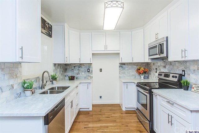 For Sale: 5232 Corteen Pl #11 Valley Village, CA 91607