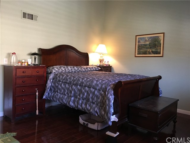 555 S Azusa Ave #3