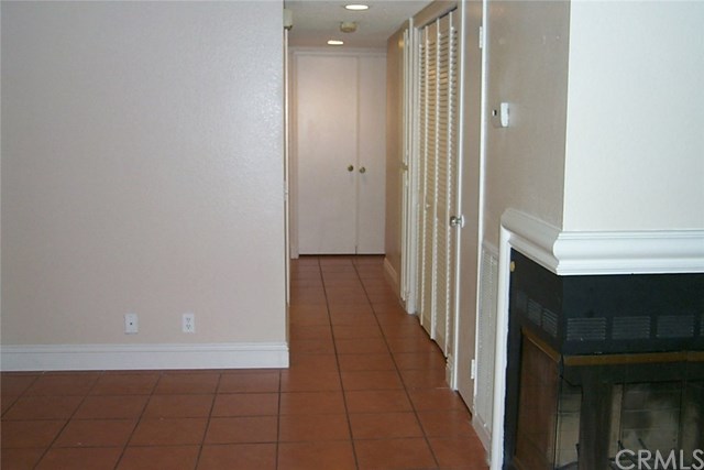 14801 Pacific Ave #25