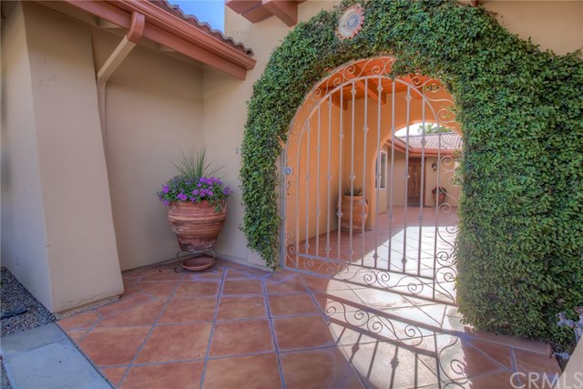 8044 Camino Predera