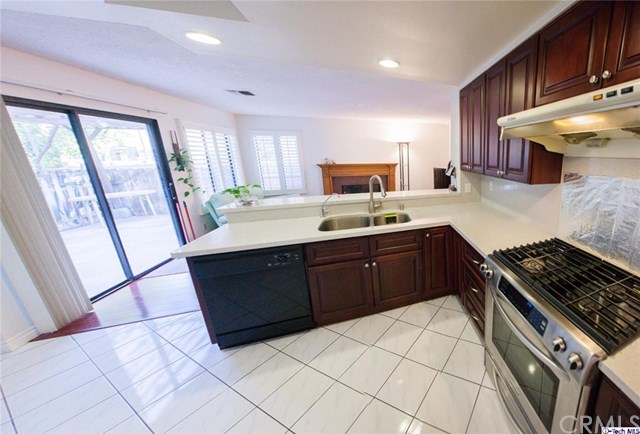 11413 Lower Azusa Rd