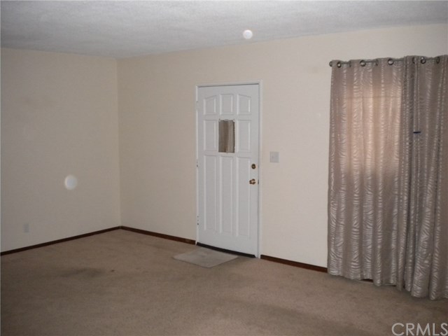 1327 W E St