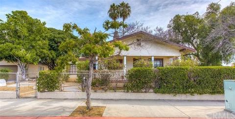 8218 Elsmore Dr