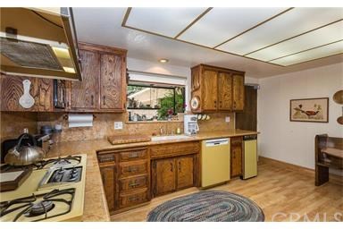 1443 Lookout Ct