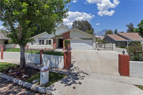 734 Sawtooth Dr