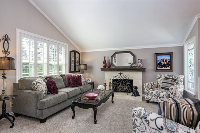 19279 Riviera Dr