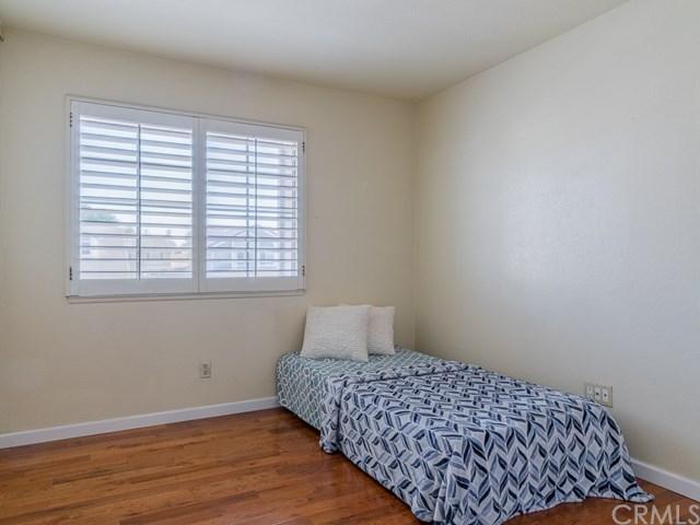 1112 S Romney Dr