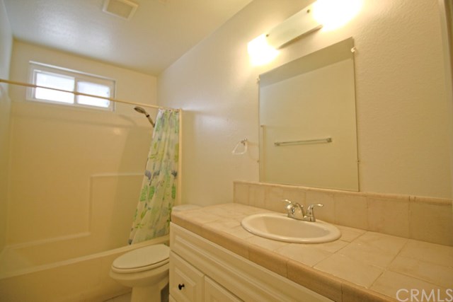 1828 E Walnut Creek Pkwy