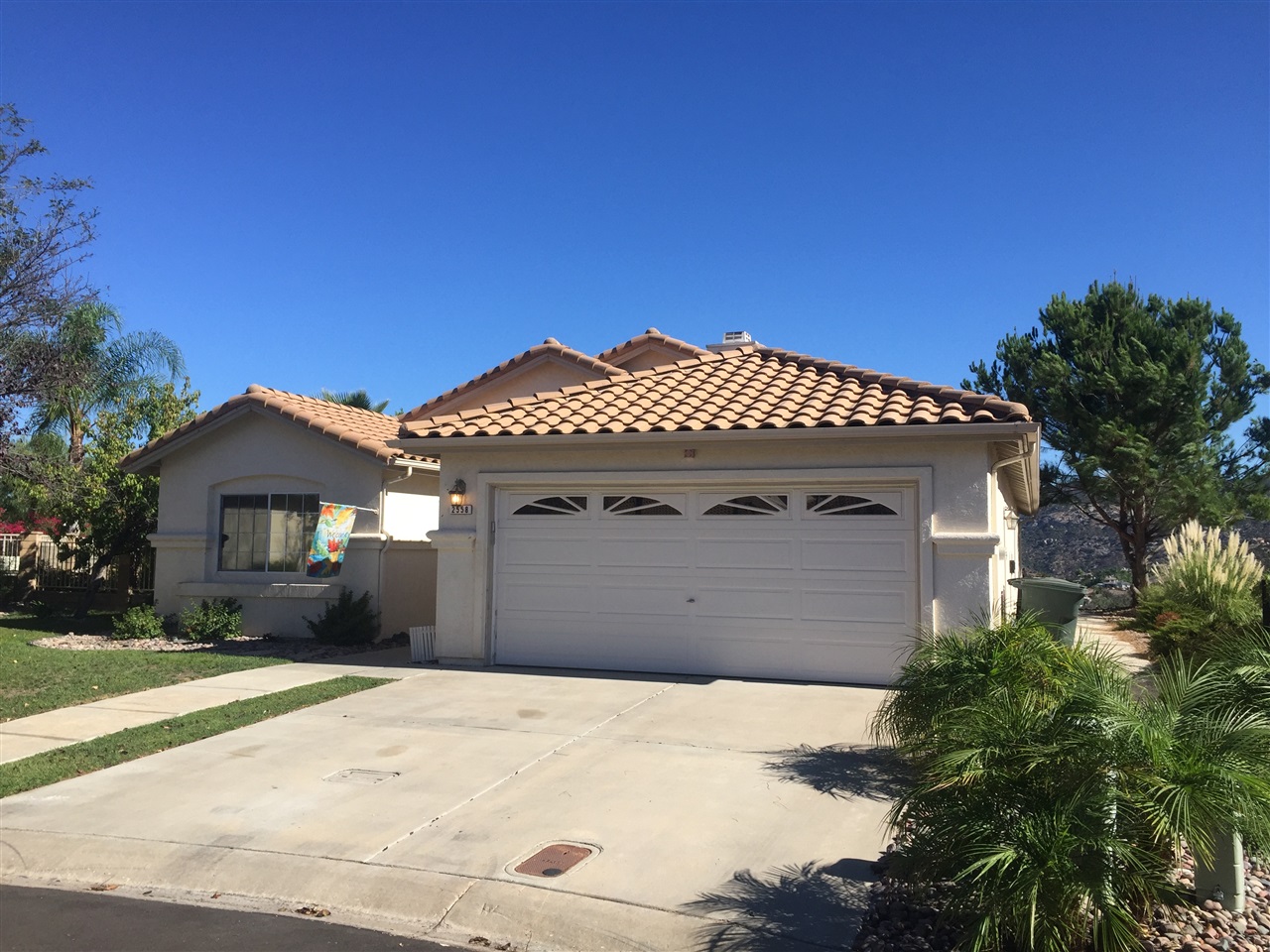 2558 Larkspur Dr