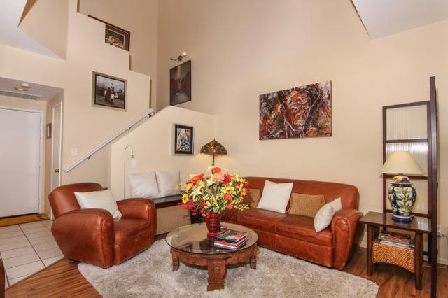 1245 Los Arcos Pl