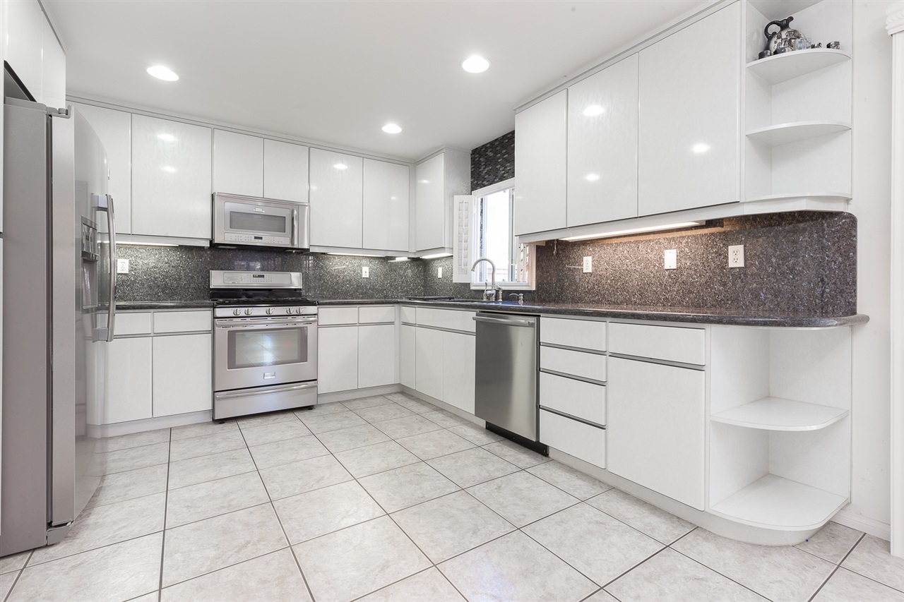 759 Pepper Glen Way