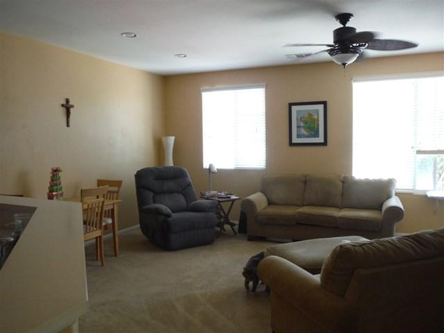 2216 Lago Madero