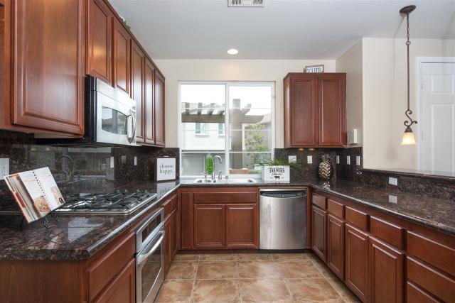 2216 Lago Madero
