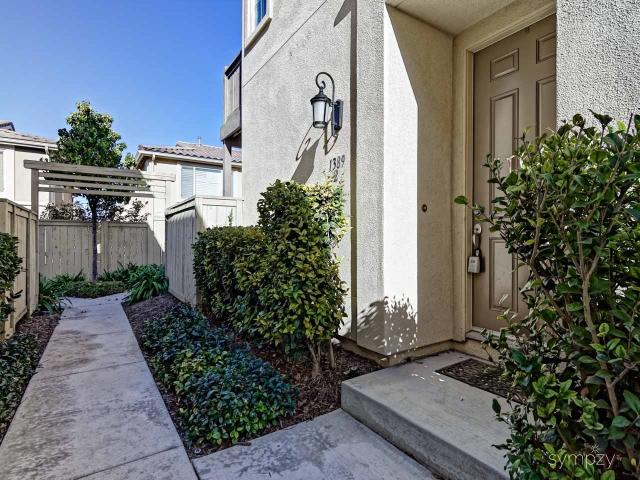 2739 Castlehill UNIT 1