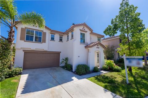 1214 La Vida Ct