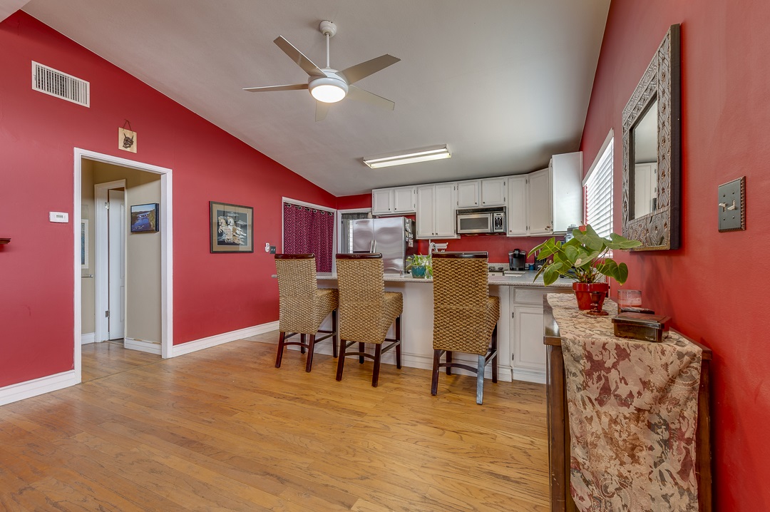 7256 Princeton Ave