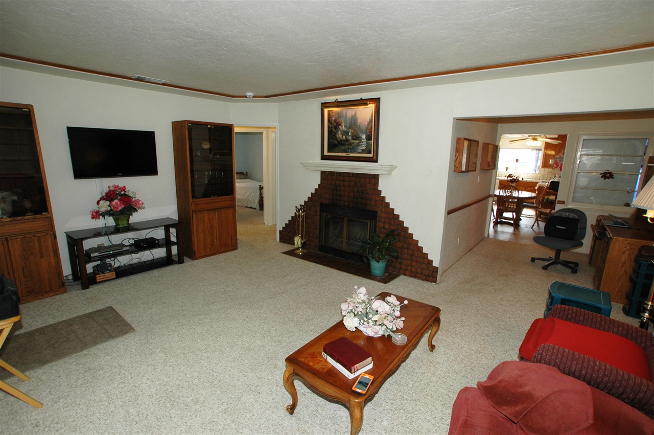 For Sale: 1942 Fairhaven St Lemon Grove, CA 91945