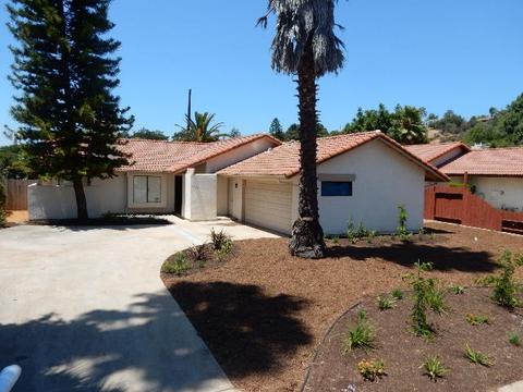 3011 S Bonita