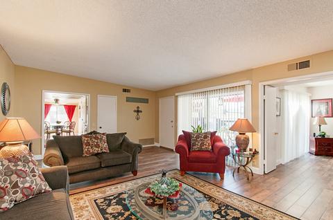 9885 Aldergrove Ln