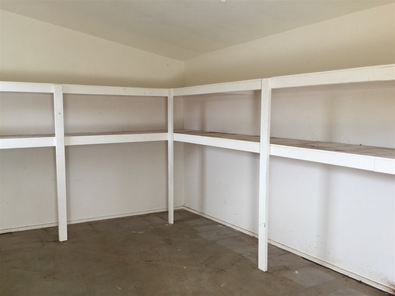 4202 Kari Ln