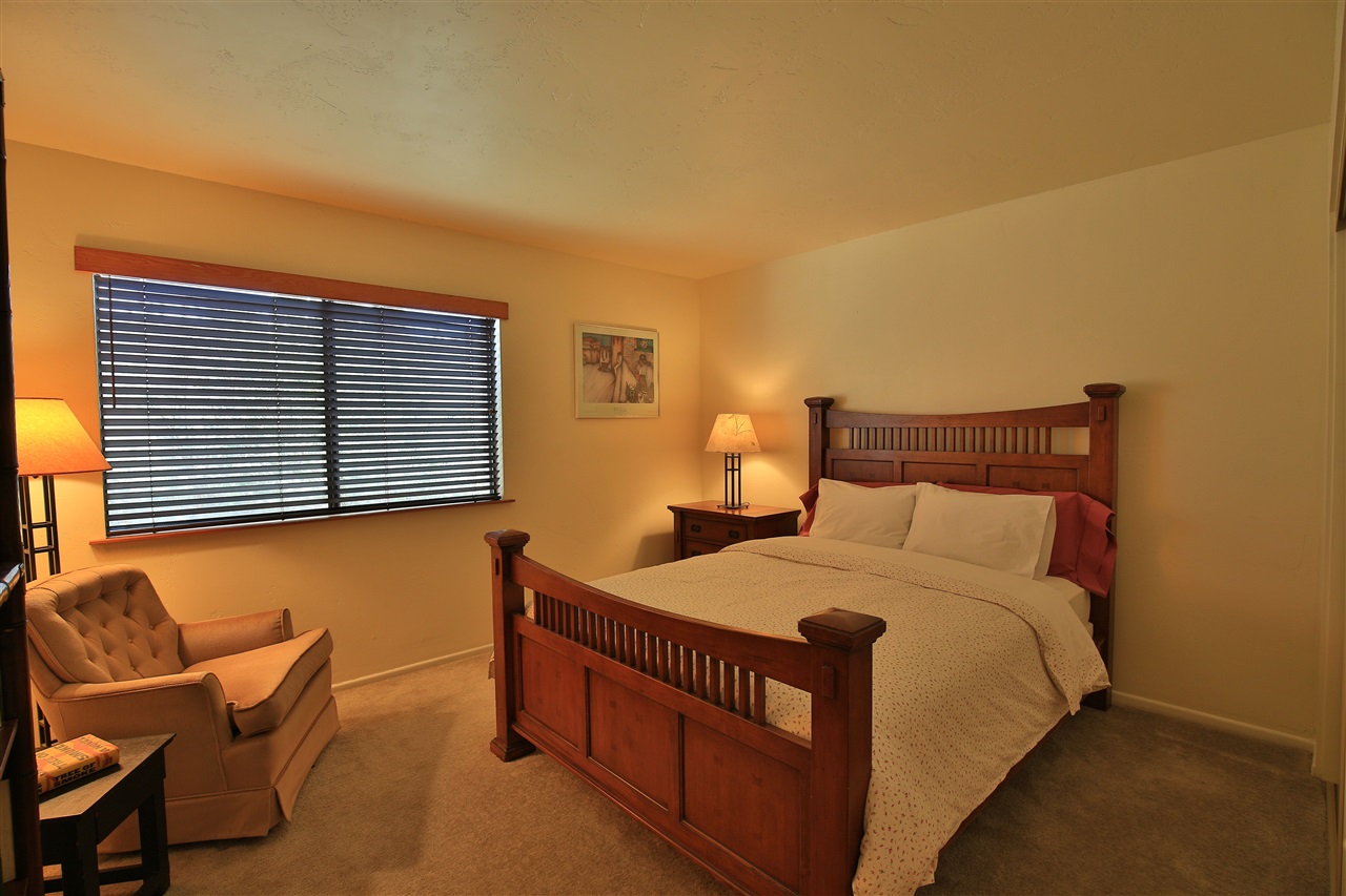 1686 Montezuma Ct #18
