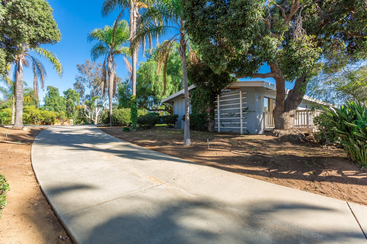 2924 Highland Dr