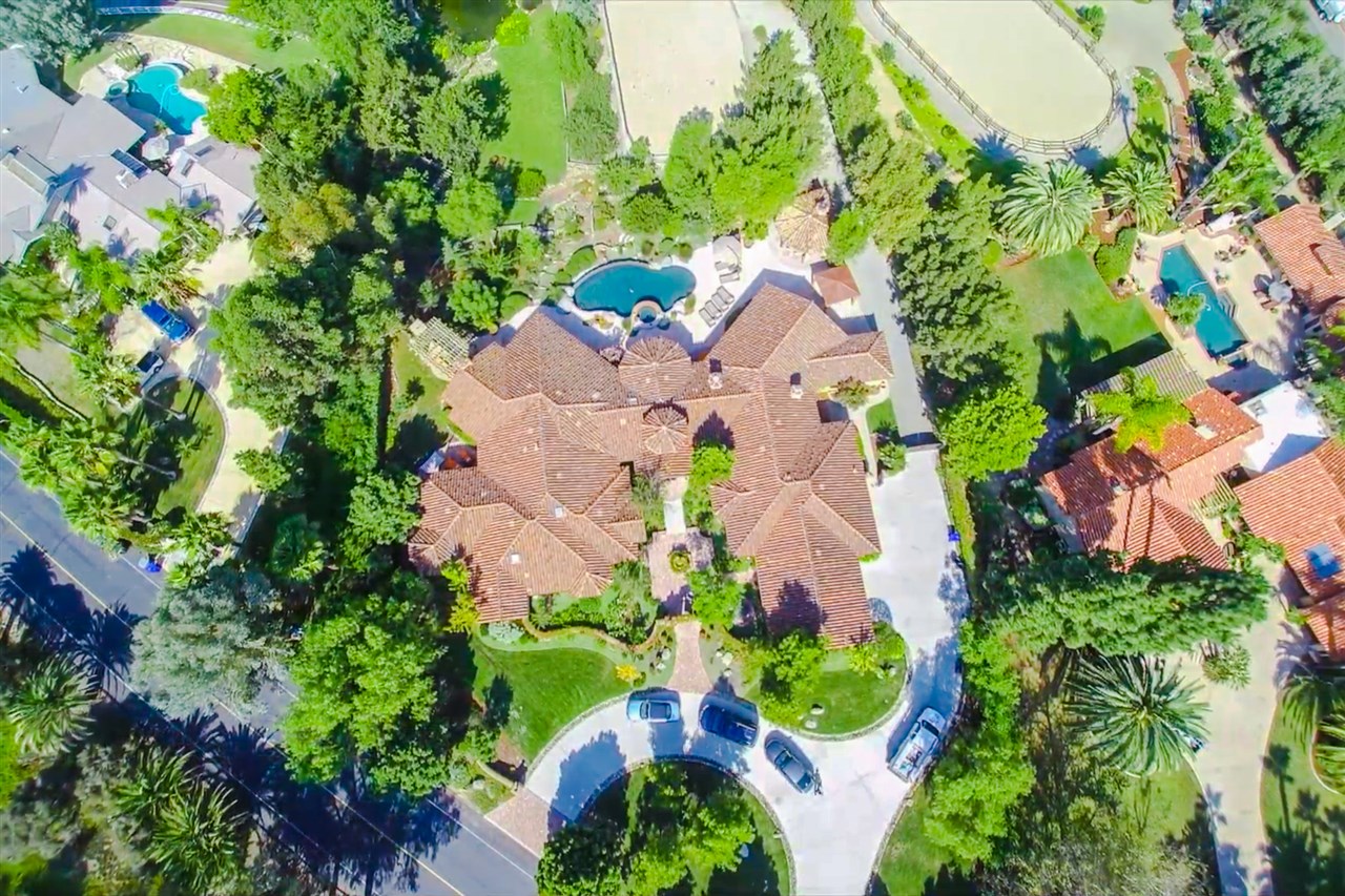 18380 Calle La Serra