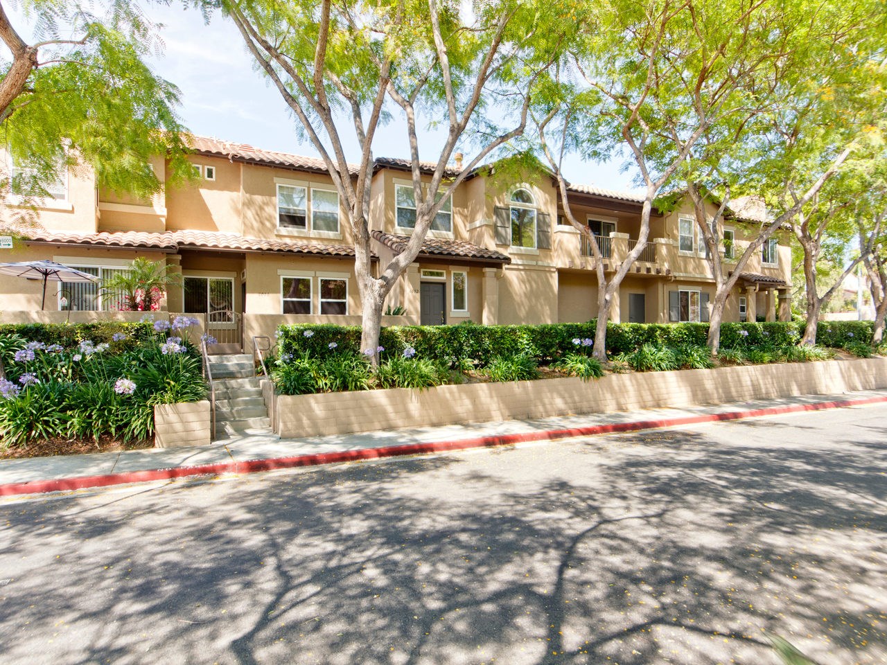 6082 Citracado Carlsbad, CA 92009