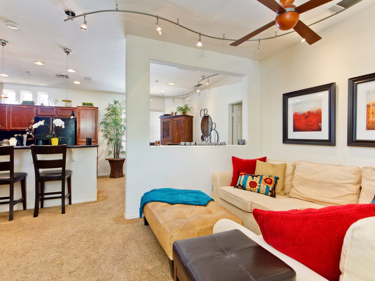 6082 Citracado Carlsbad, CA 92009