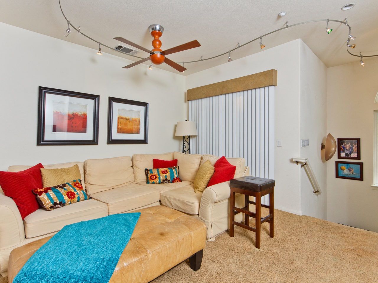 6082 Citracado Carlsbad, CA 92009
