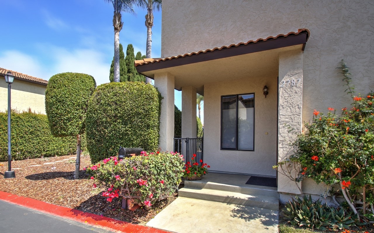 For Sale: 2787 Vista Del Oro Carlsbad, CA 92009