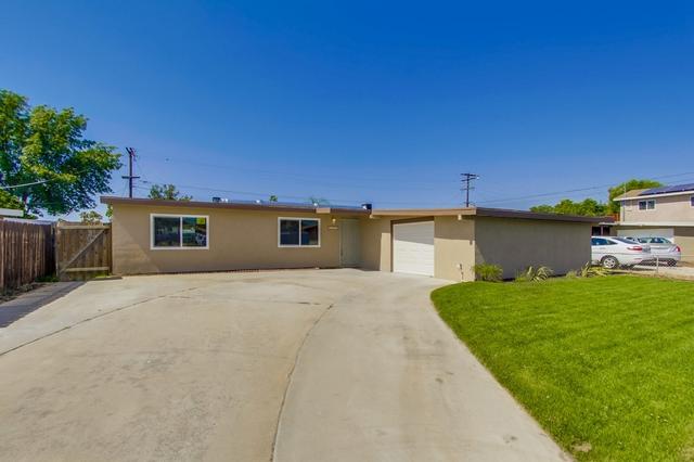 1449 Caracara Cir