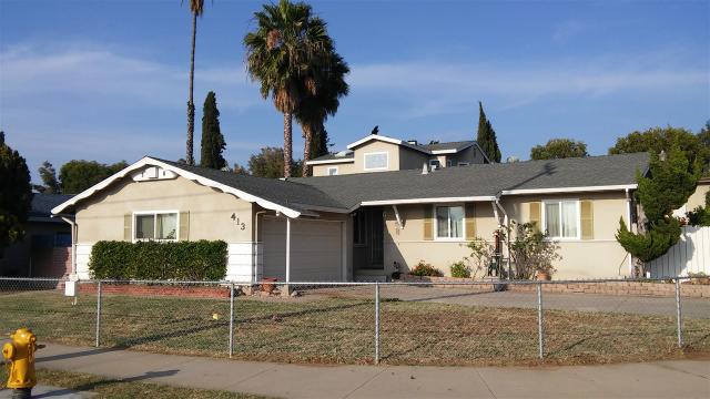 1449 Caracara Cir