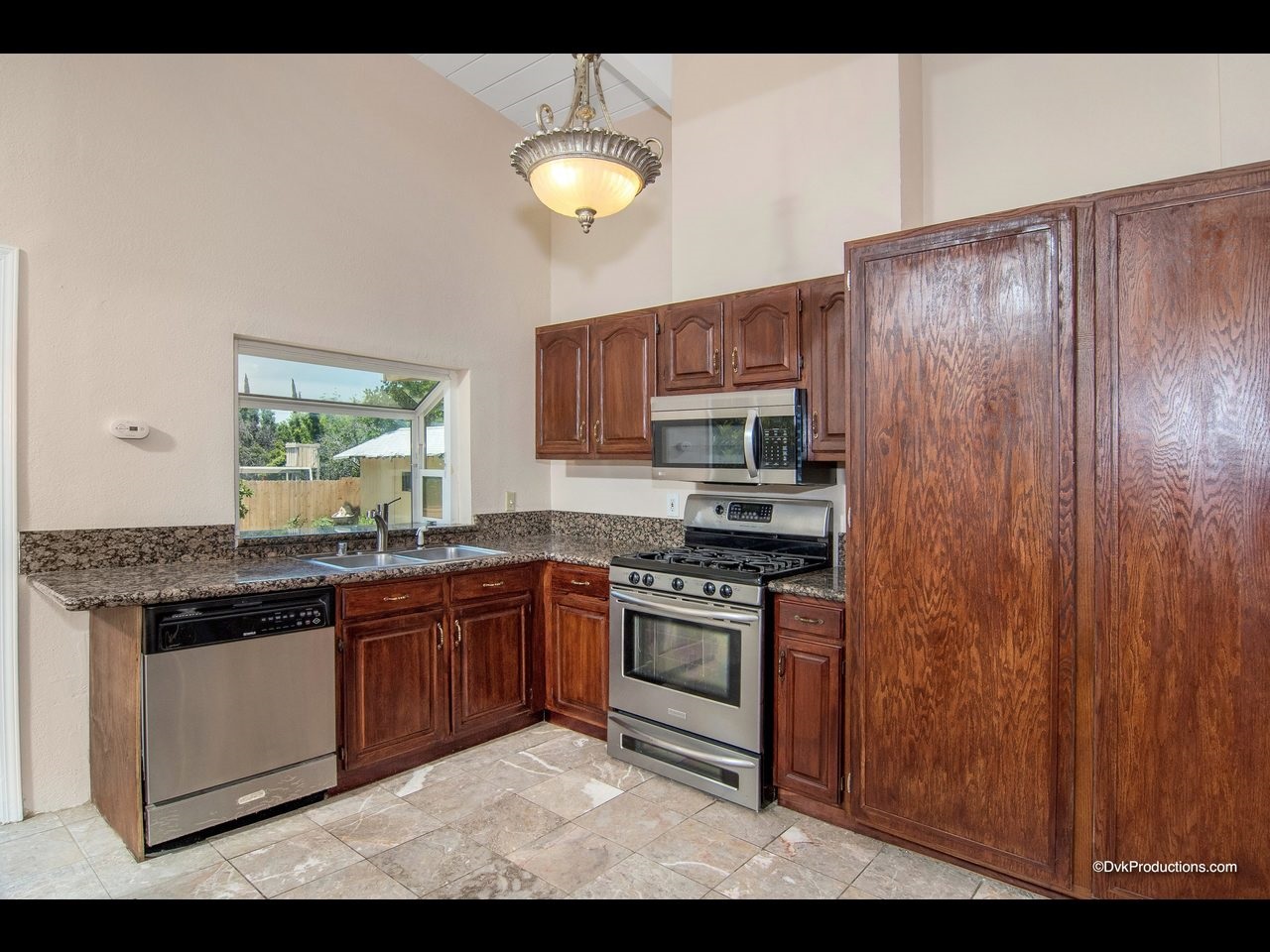 For Sale: 8238 Rockview Dr El Cajon, CA 92021