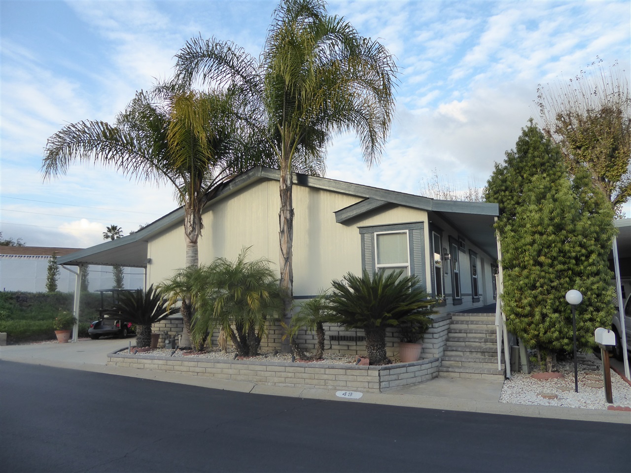 525 W El Norte Pkwy #49