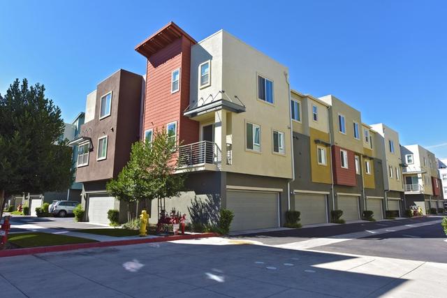 525 W El Norte Pkwy #49