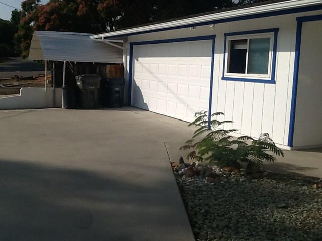 433 Skyridge Ln