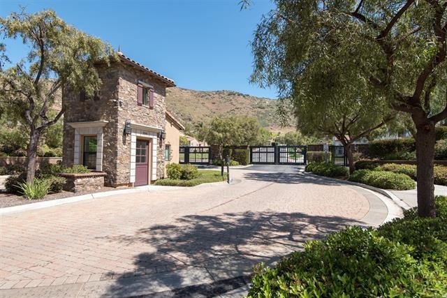 3282 Camino Marzagan