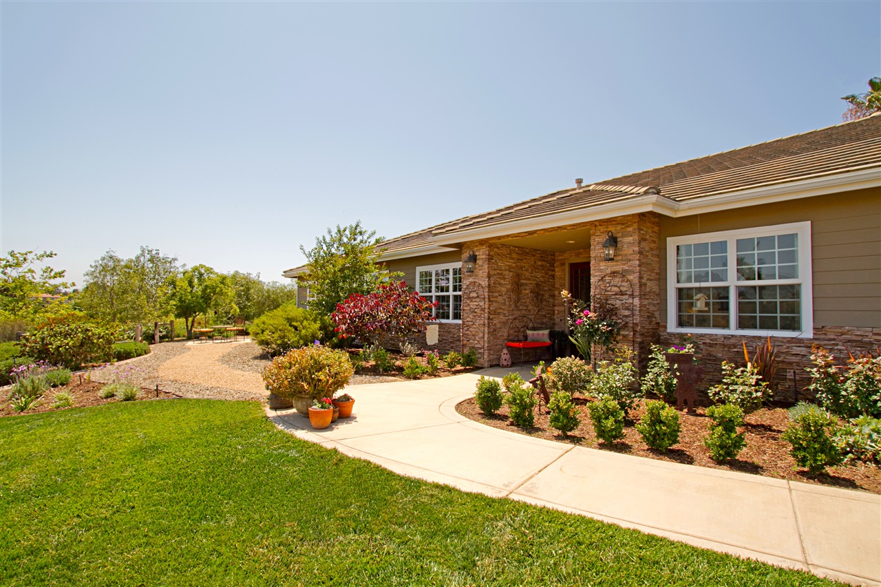 2356 Adler Creek Ln Fallbrook, CA 92028