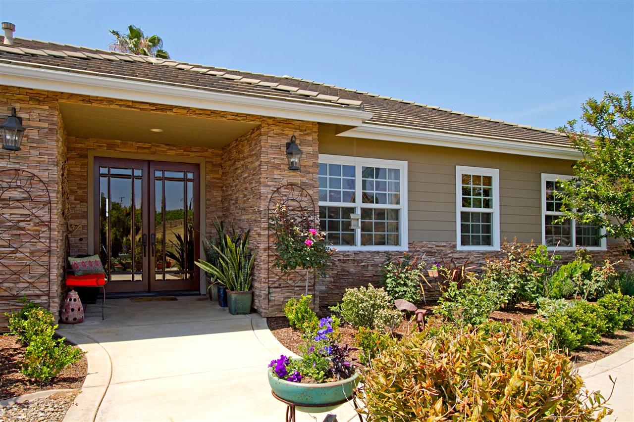 2356 Adler Creek Ln Fallbrook, CA 92028