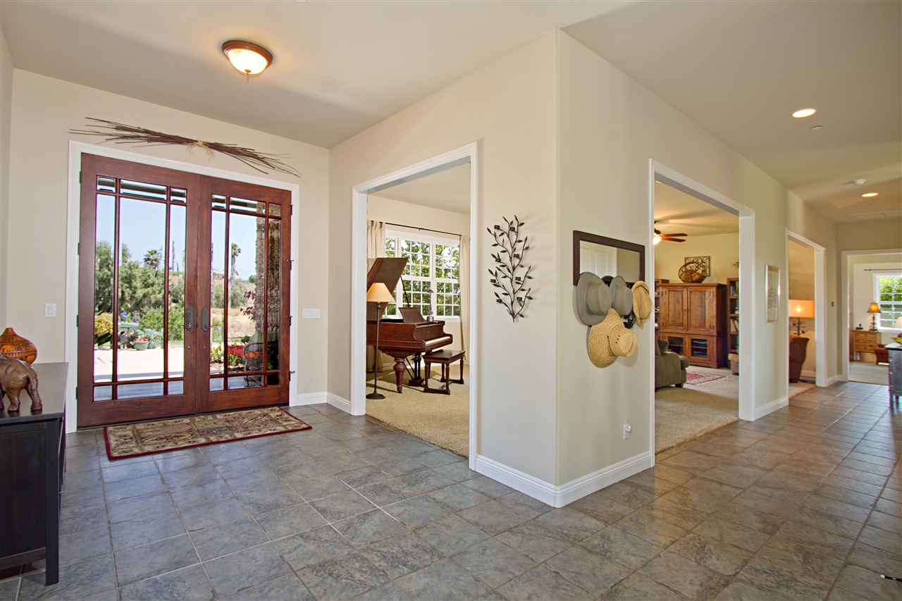 2356 Adler Creek Ln Fallbrook, CA 92028