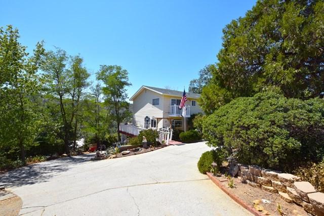 3215 Yucca Dr