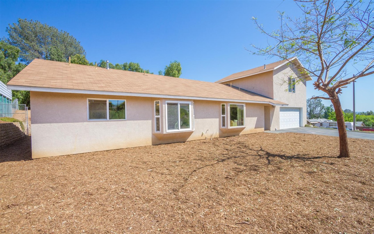 12049 Royal Rd