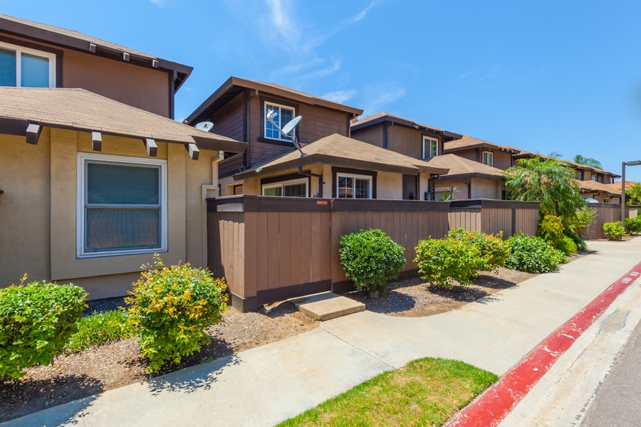9609 Nectarine Lakeside, CA 92040