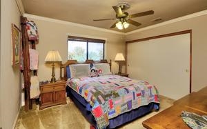 1805 Mccauley Ln